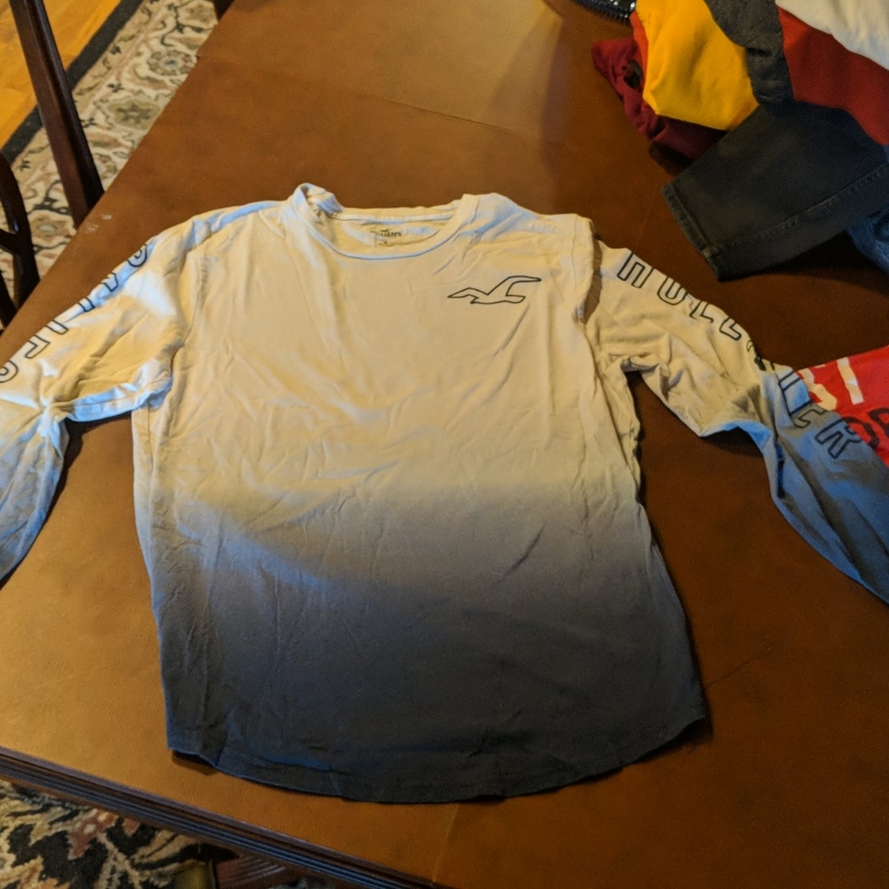 Mens long sleeve Hollister shirt